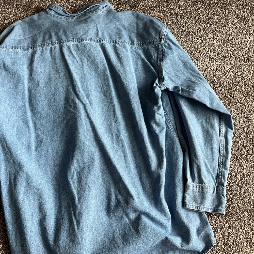 ⭐️Vintage Denim Shirt with Cat Embroidery - Picture 7 of 8